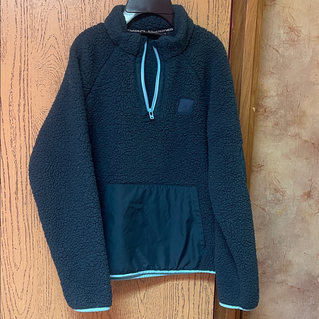 Under Armour Blue Sherpa Pullover With Light Blue Accents